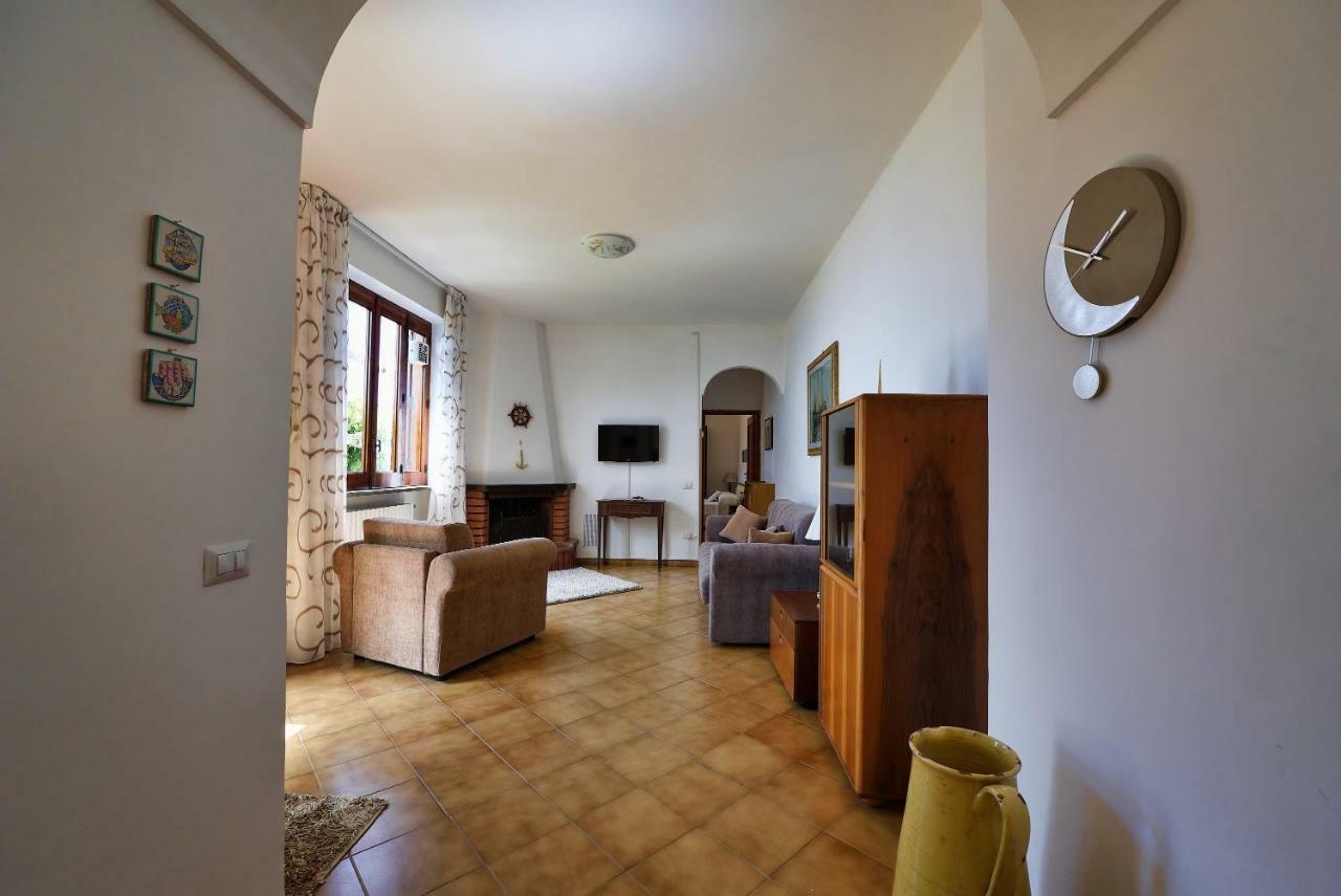 Dama Di Cuori Villa กองกาเดมารีนี ภายนอก รูปภาพ